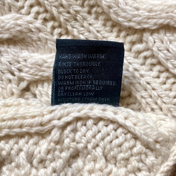 Peregrine 100% Wool Triple Cable Knit Scarf 8" x 72" Made in England *NWOT* - Picture 4 of 5